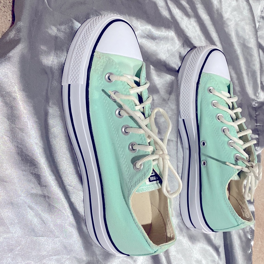 Platform converse